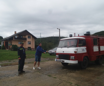 Krst novej požiarnej techniky v obci Tročany