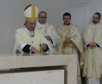 Konsekrácia Kostola sv. Cyrila a Metoda v Tročanoch /6.11.2022/